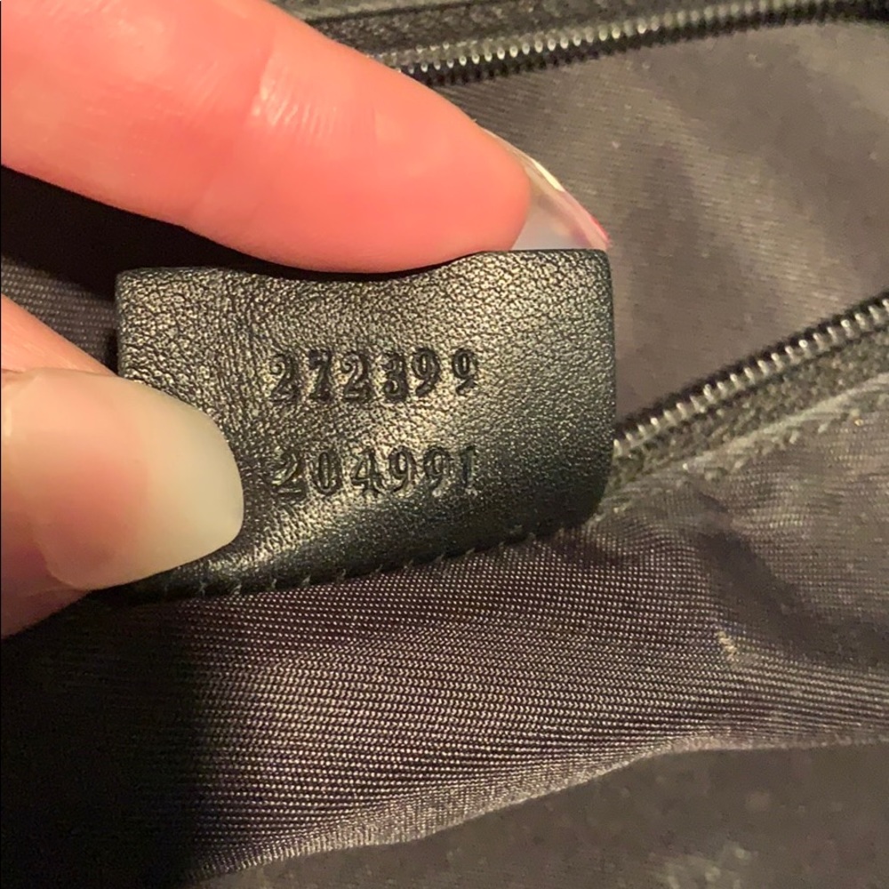 Authentic Gucci bag !! - Picture 3 of 11
